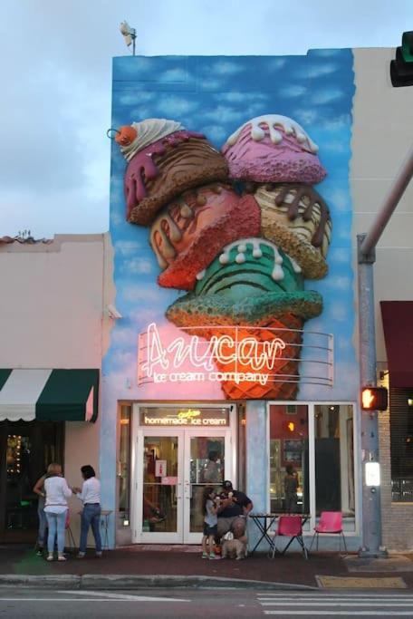 Amazing Experience In Calle Ocho Маями Екстериор снимка